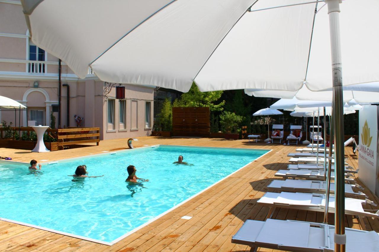 Hotel Ausonia Hungaria Wellness & Lifestyle Lido de Venecia Exterior foto